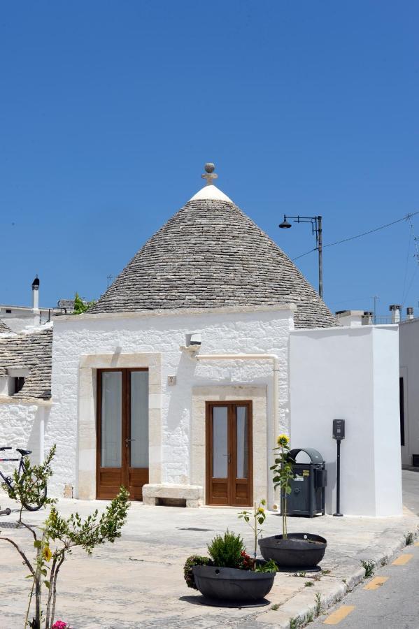Trullo Vino & Amore Альберобелло Экстерьер фото